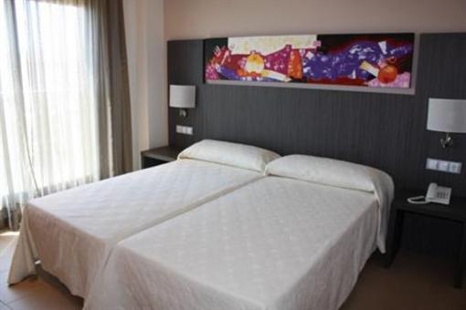фото отеля Apartamentos Alcossebre Suites 3000