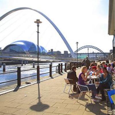 фото отеля Jurys Inn NewcastleGateshead Quays
