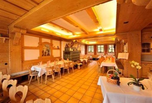 фото отеля Gasthof Adler Ziemetshausen