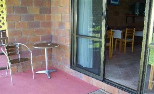 фото отеля Malanda Lodge Motel