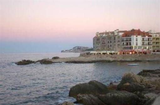 фото отеля Apartamentos Mestral L'Escala