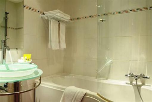 фото отеля Hotel Les Tuileries Fey