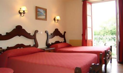фото отеля Hostal Ayestaran I