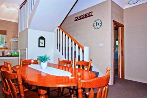 фото отеля Woodlane Cottages Lovedale