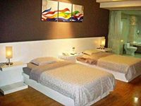 Leshan Warm and Harmonious Business Hotel
