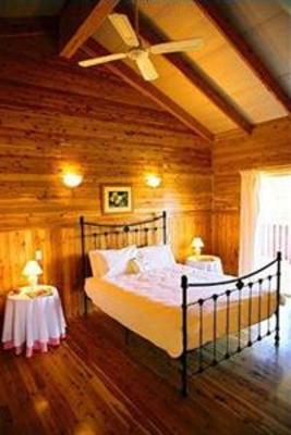 фото отеля North Lodge Cottages