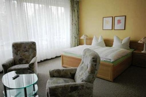 фото отеля Garni Hotel-West