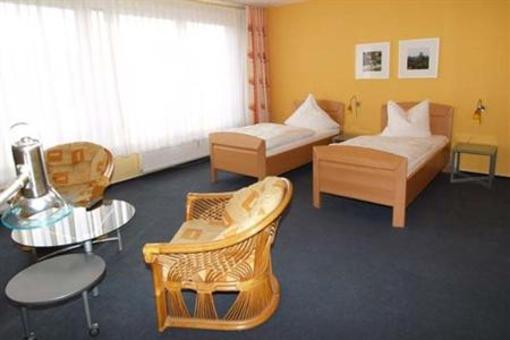 фото отеля Garni Hotel-West