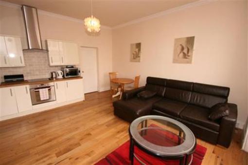 фото отеля Albion Street Apartments Cheltenham