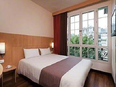 фото отеля Ibis Ornano Montmartre Nord