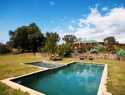 фото отеля Leeuwenbosch Country House and Shearers Lodge