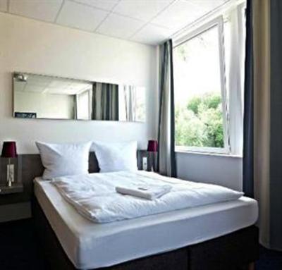 фото отеля Road House Hotel