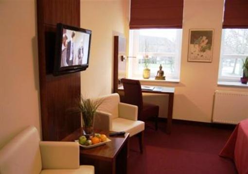 фото отеля Adena Hotel