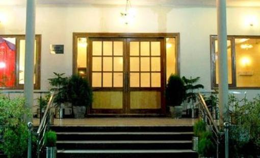 фото отеля Hotel Chandra Pushp Palace