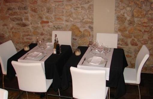 фото отеля Casa Rural L Hostal de Cabrit San Mateo (Spain)