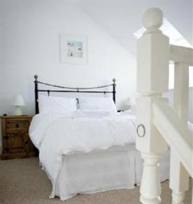 фото отеля Cheristow Holiday Cottages Hartland (England)