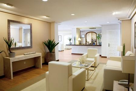 фото отеля Marina Palace Apartments