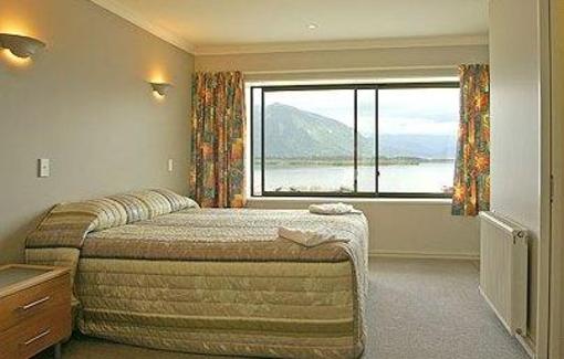 фото отеля Lake Brunner Resort
