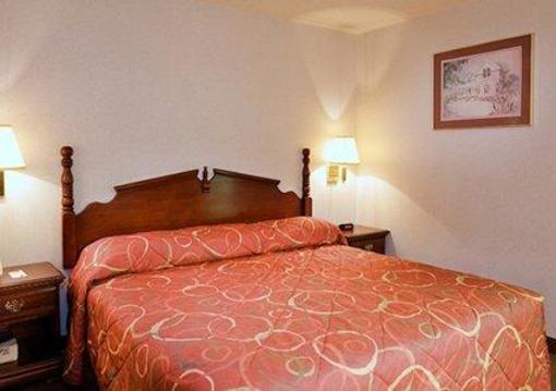 фото отеля Econo Lodge Southeast