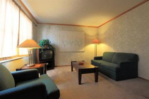 фото отеля Americas Best Value Inn & Suites Canton