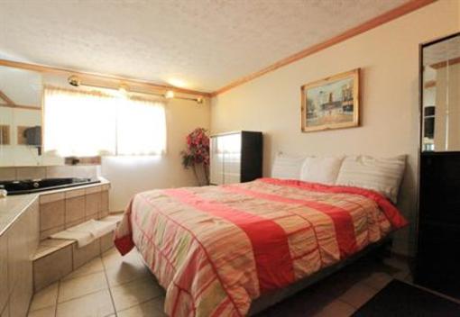 фото отеля Americas Best Value Inn & Suites Canton