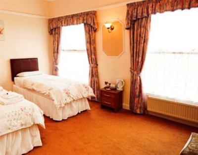 фото отеля Highlander Hotel