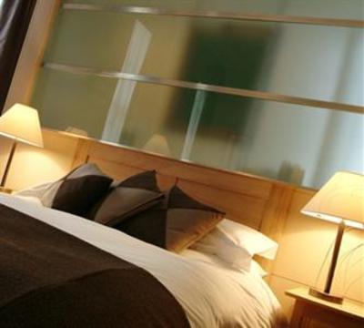 фото отеля Milsoms Hotel