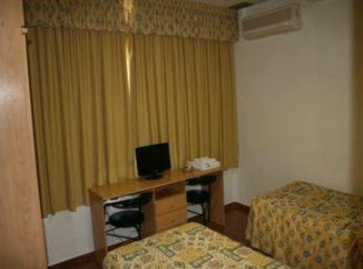 фото отеля Hostal Estacion Ferrocarril Jaen