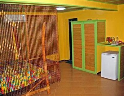 фото отеля Ravenala Beach Bungalows
