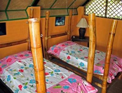 фото отеля Ravenala Beach Bungalows