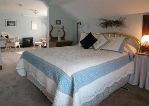 фото отеля Hillcrest Hide-Away Bed & Breakfast
