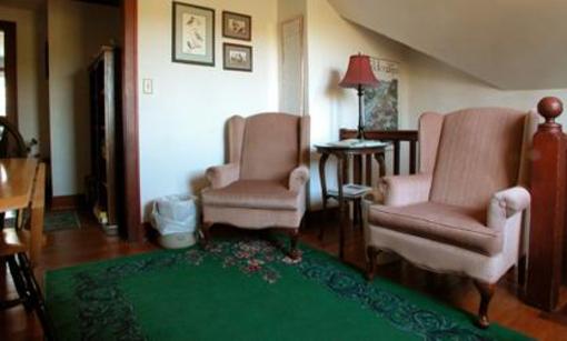 фото отеля Hillcrest Hide-Away Bed & Breakfast