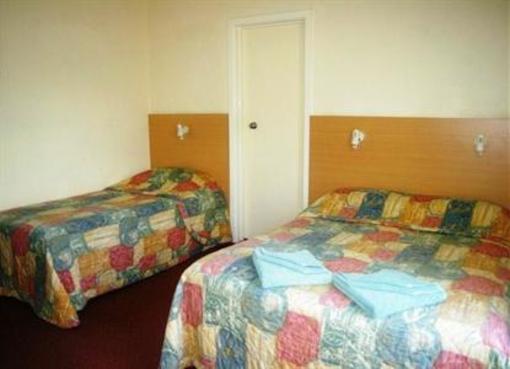 фото отеля Cowra Motor Inn