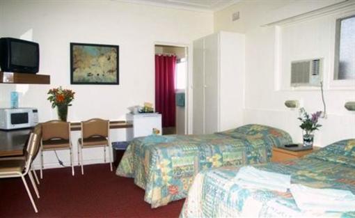 фото отеля Cowra Motor Inn