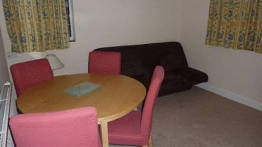 фото отеля Flexistay Alexander Lodge Croydon London
