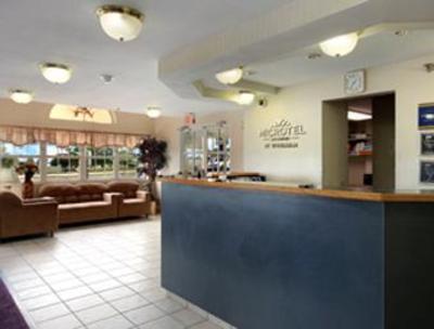 фото отеля Microtel Inn & Suites Madison