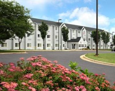 фото отеля Microtel Inn & Suites Madison