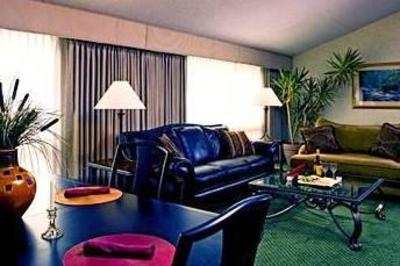 фото отеля Four Points by Sheraton Denver Southeast