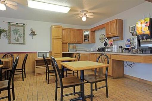 фото отеля Americas Best Value Inn & Suites Sidney (Nebraska)