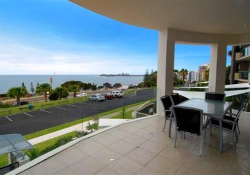 фото отеля Sorrento on the Pacific Apartments Alexandra Headland