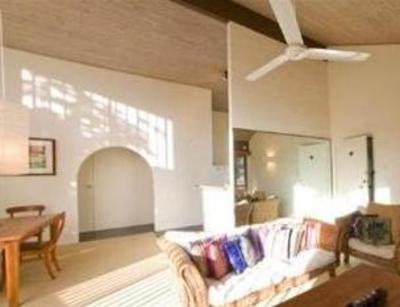 фото отеля Caralina Court Private Holiday Apartment Noosa