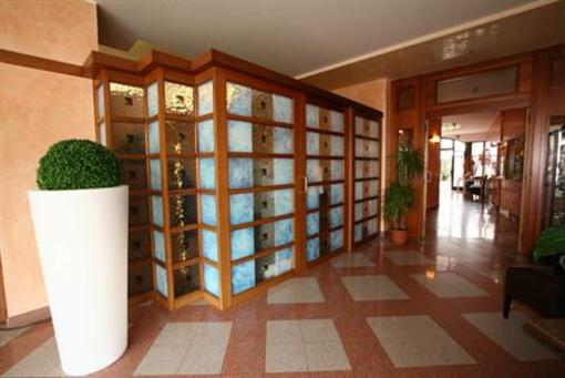 фото отеля Valbrenta Hotel Limena