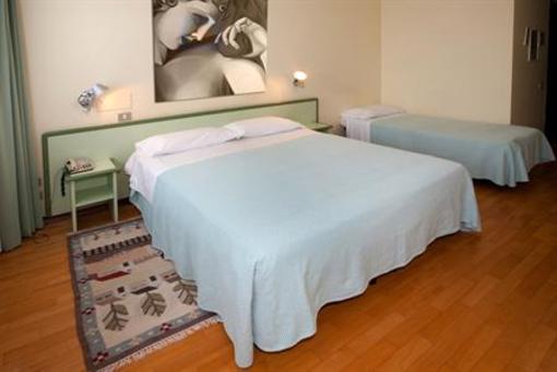 фото отеля Valbrenta Hotel Limena