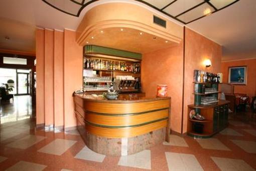 фото отеля Valbrenta Hotel Limena