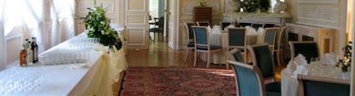 фото отеля Le Chateau Du Val Hotel Saint-Germain-en-Laye