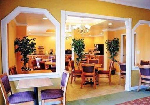 фото отеля Quality Inn Fayetteville (North Carolina)