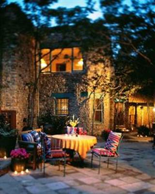 фото отеля Inn of the Five Graces