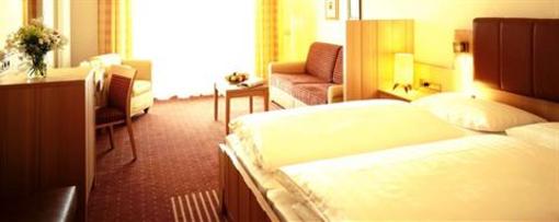фото отеля Hotel St. Anton