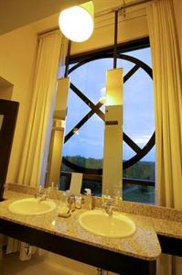 фото отеля Proximity Hotel