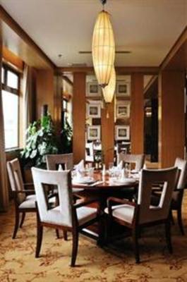 фото отеля Huijin Lakeview Xuanwu Hotel Yangzhou